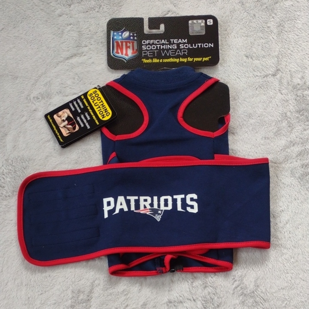 NFL Patriots Navy and Red Soothing Solutions Pet Soothing Vest Size Small